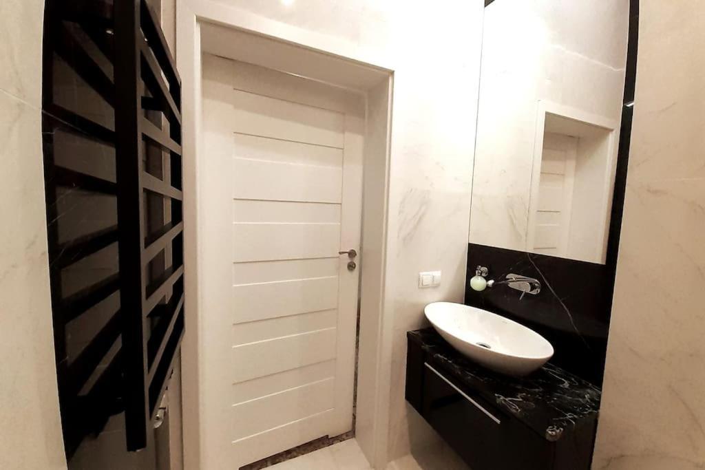 Luxury Apartment - Rakowicka 6 Краков Экстерьер фото